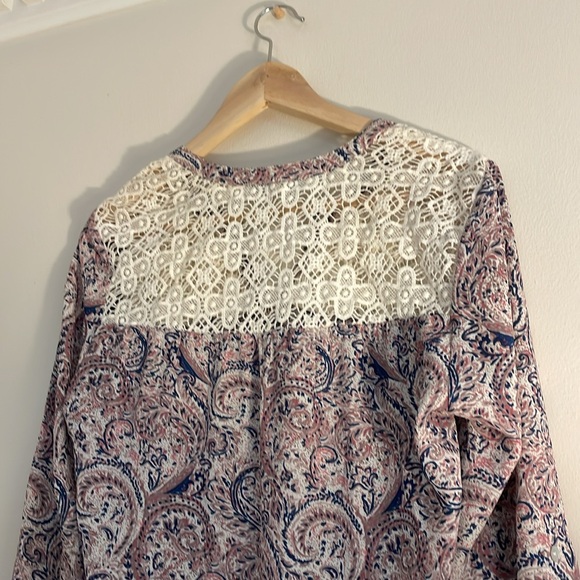Daniel Rainn size small pink, blue white long sleeve blouse with crochet yoke - Picture 7 of 7